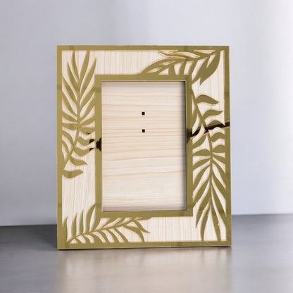 Izels Rectangle Shape Photo Frame - Wooden