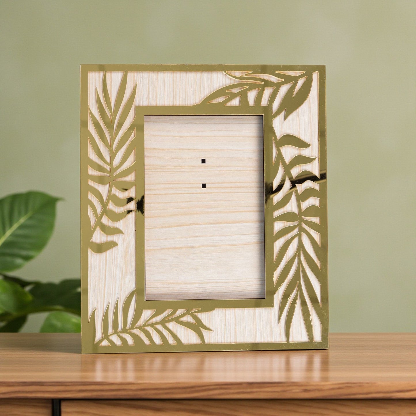 Izels Rectangle Shape Photo Frame - Wooden